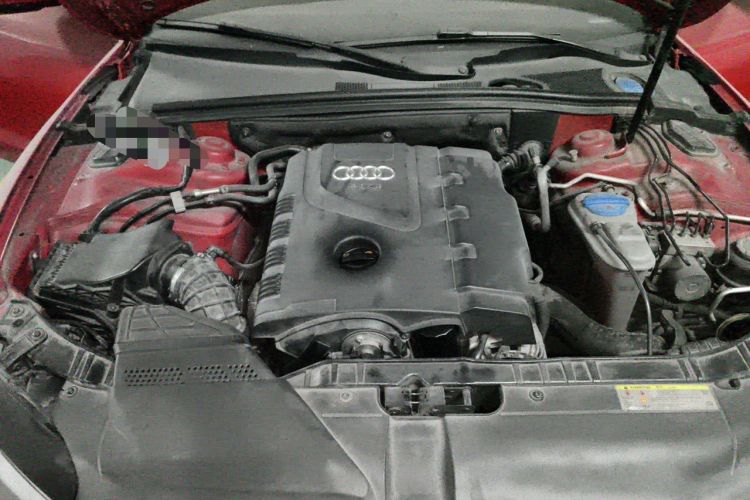 Used Audi A5 2010 2.0TFSI Cabriolet Engine Bay