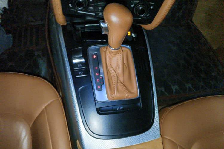 Used Audi A5 2010 2.0TFSI Cabriolet Gear Lever