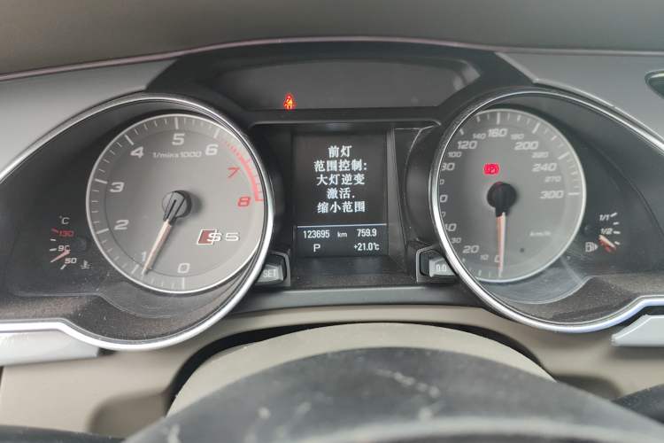 Used Audi A5 2010 2.0TFSI Coupe Odometer Close Up