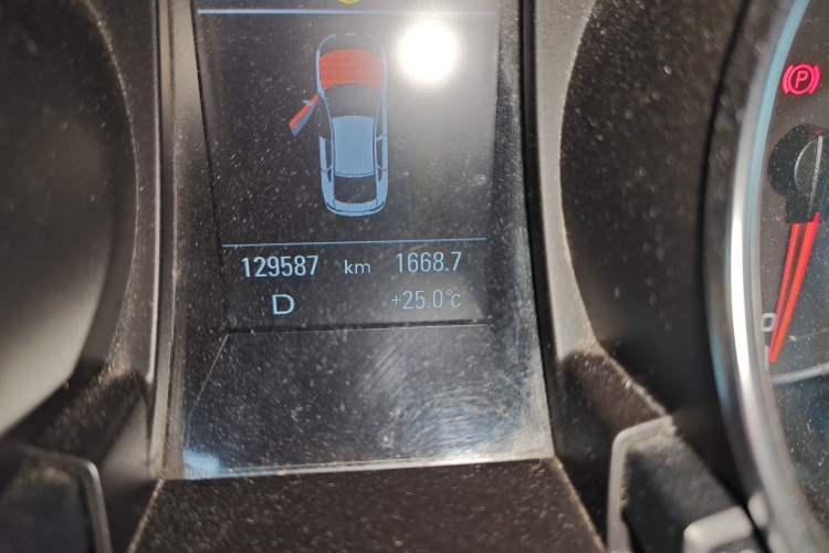 Used Audi A5 2010 2.0TFSI Sportback Comfort Model Odometer Close Up