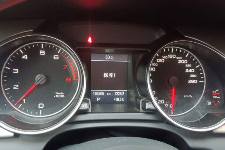 Used Audi A5 2010 2.0TFSI Coupe Odometer Close Up