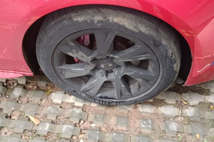 Used Audi A5 2010 2.0TFSI Coupe Right Front Wheel Hub