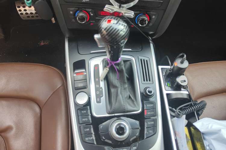 Used Audi A5 2010 2.0TFSI Cabriolet Gear Lever