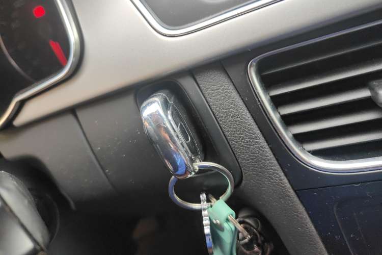 Used Audi A5 2010 2.0TFSI Cabriolet Vehicle Key
