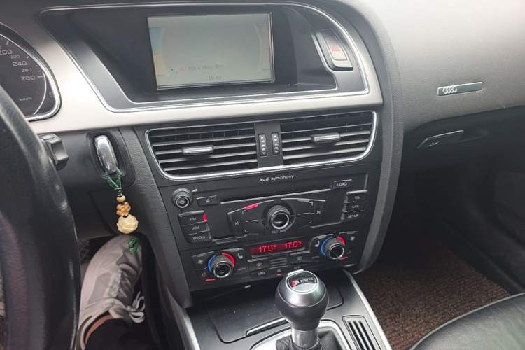 Used Audi A5 2010 2.0TFSI Sportback Comfort Model Audio And AC Panel