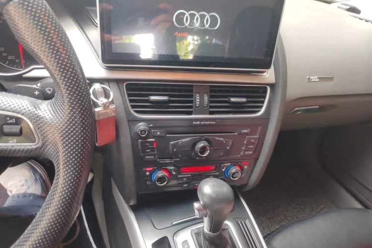 Used Audi A5 2010 2.0TFSI Sportback Comfort Model Audio And AC Panel