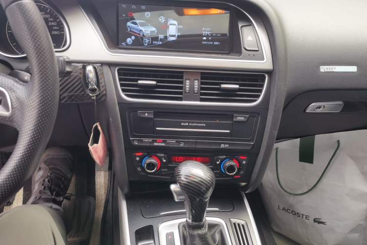 Used Audi A5 2010 2.0TFSI Sportback Technology Model Audio And AC Panel