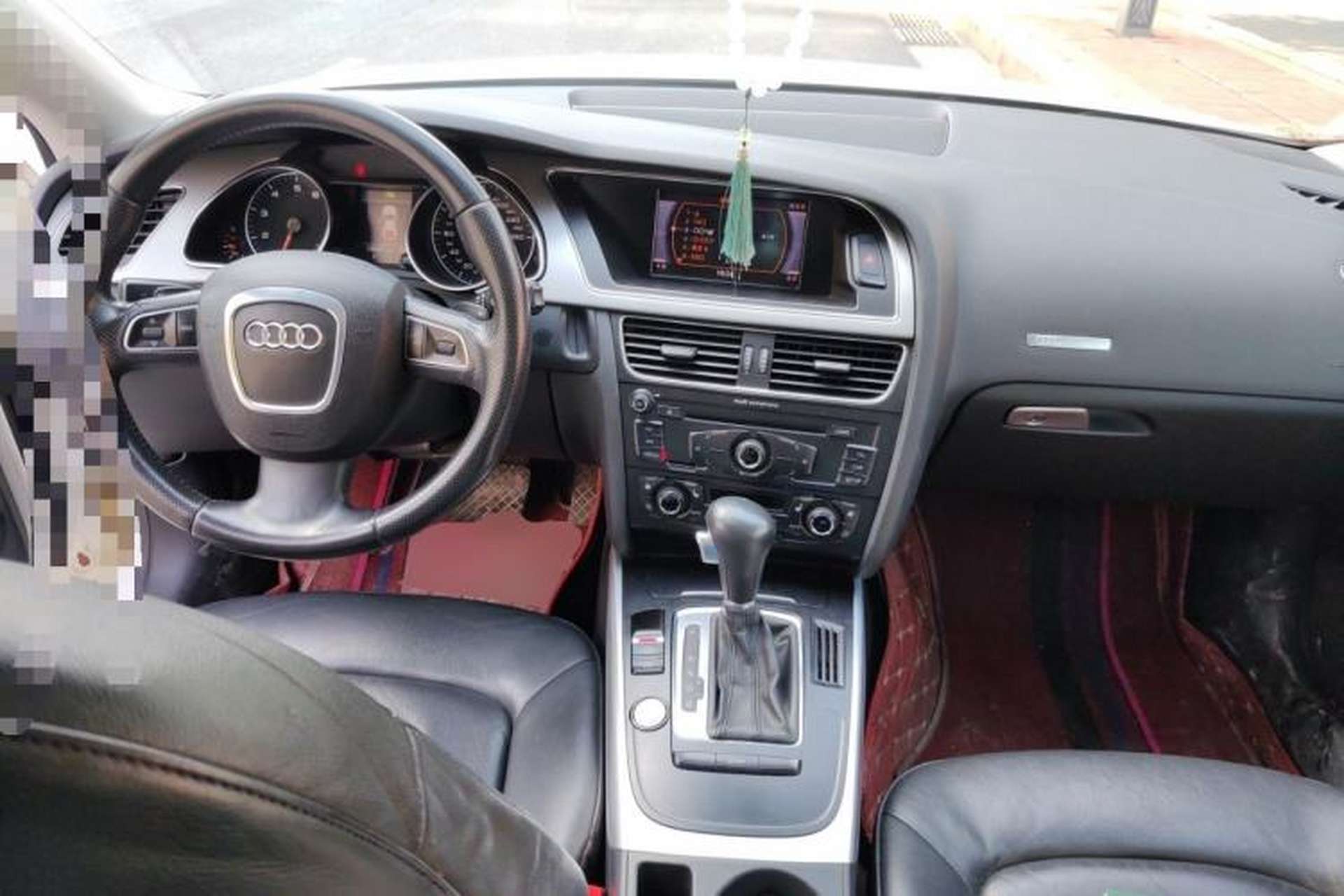 Used Audi A5 2010 2.0TFSI Coupe Center Console