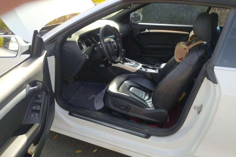 Used Audi A5 2010 2.0TFSI Cabriolet Driver Seat