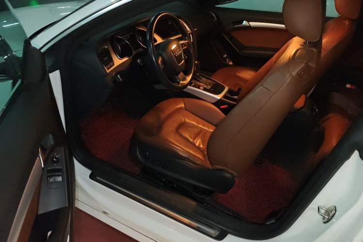 Used Audi A5 2010 2.0TFSI Coupe Driver Seat