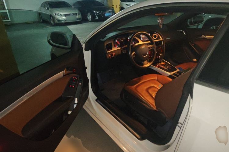Used Audi A5 2010 2.0TFSI Coupe Driver Seat