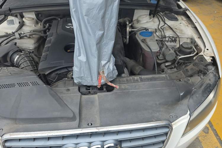Used Audi A5 2010 2.0TFSI Sportback Comfort Model Engine Bay Left