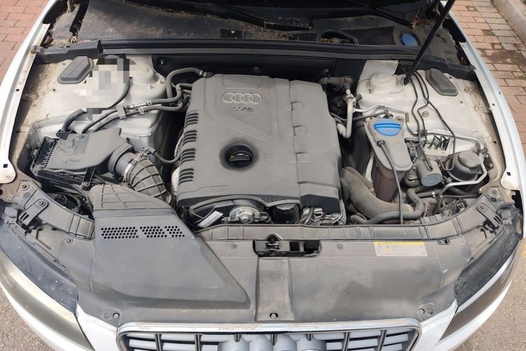 Used Audi A5 2010 2.0TFSI Sportback Comfort Model Engine Bay