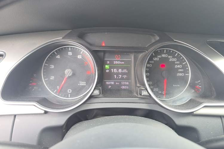 Used Audi A5 2010 2.0TFSI Sportback Comfort Model Instrument Cluster
