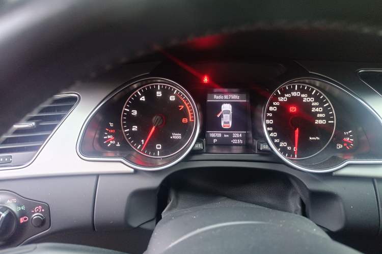 Used Audi A5 2010 2.0TFSI Cabriolet Instrument Cluster