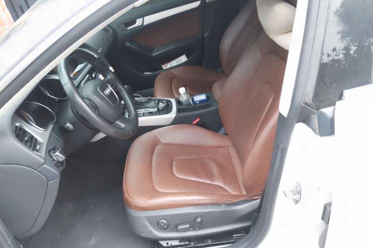 Used Audi A5 2010 2.0TFSI Sportback Comfort Model Left Front Seat