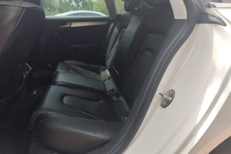 Used Audi A5 2010 2.0TFSI Sportback Comfort Model Left Rear Seat