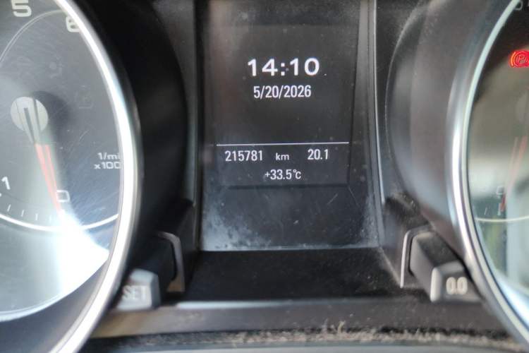 Used Audi A5 2010 2.0TFSI Sportback Comfort Model Odometer Close Up