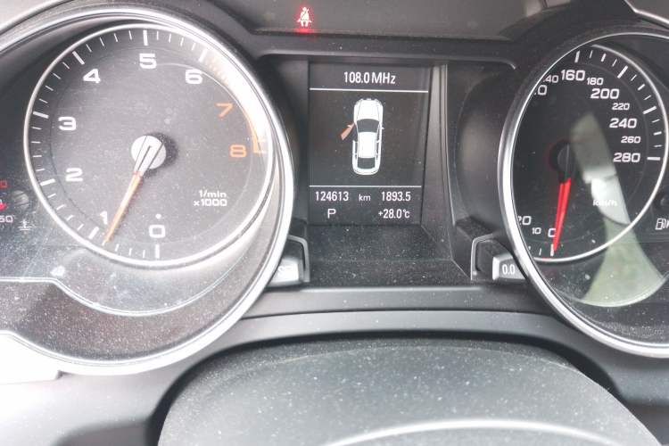 Used Audi A5 2010 2.0TFSI Sportback Comfort Model Odometer Close Up