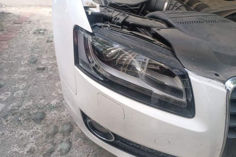 Used Audi A5 2010 2.0TFSI Cabriolet Right Front Headlight
