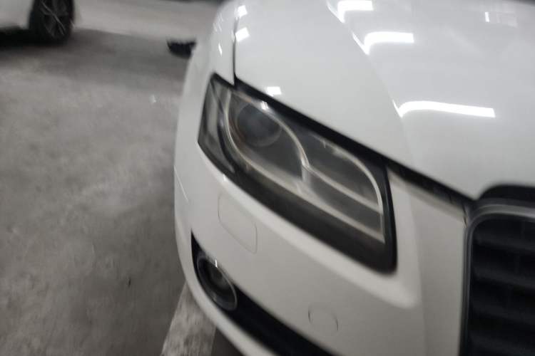 Used Audi A5 2010 2.0TFSI Coupe Right Front Headlight