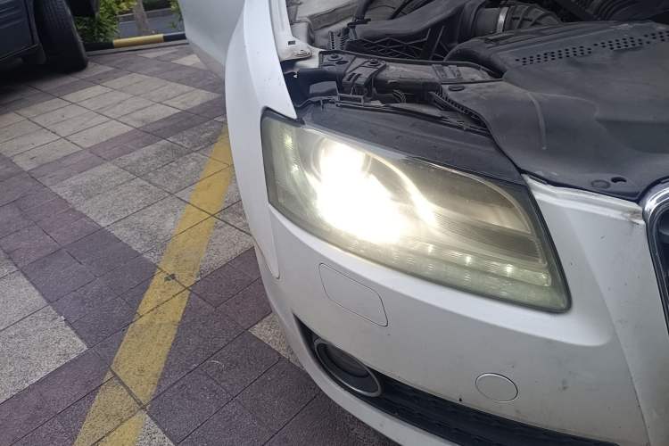 Used Audi A5 2010 2.0TFSI Cabriolet Right Front Headlight