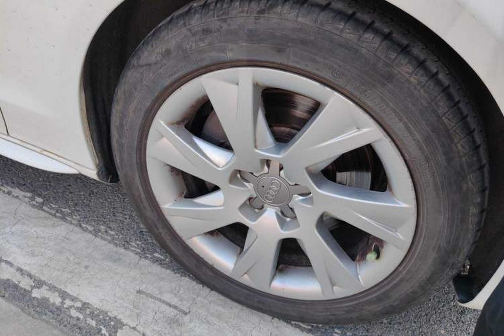 Used Audi A5 2010 2.0TFSI Coupe Right Front Wheel Hub
