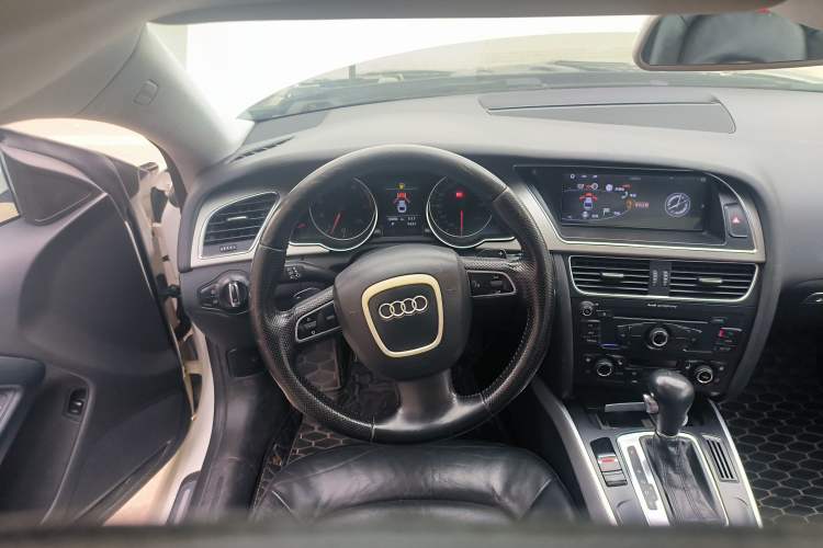 Used Audi A5 2010 2.0TFSI Coupe Steering Wheel