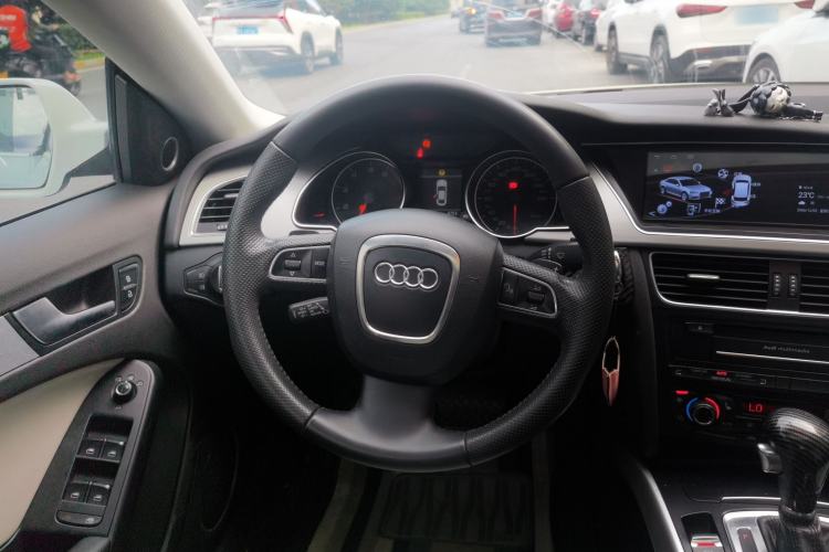 Used Audi A5 2010 2.0TFSI Sportback Technology Model Steering Wheel