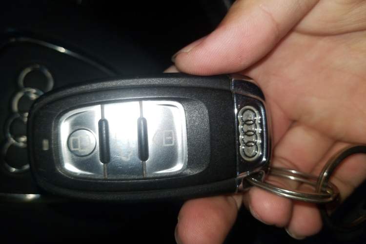 Used Audi A5 2010 2.0TFSI Coupe Vehicle Key
