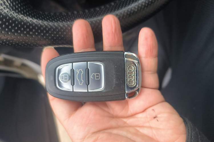 Used Audi A5 2010 2.0TFSI Coupe Vehicle Key