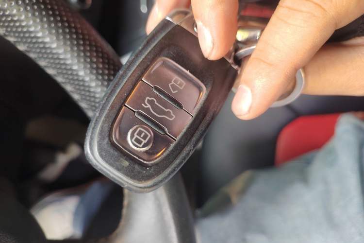Used Audi A5 2010 2.0TFSI Sportback Comfort Model Vehicle Key