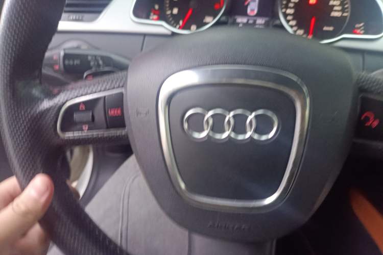 Used Audi A5 2010 2.0TFSI Cabriolet Vehicle Key