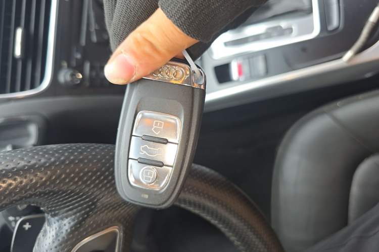 Used Audi A5 2010 2.0TFSI Sportback Comfort Model Vehicle Key