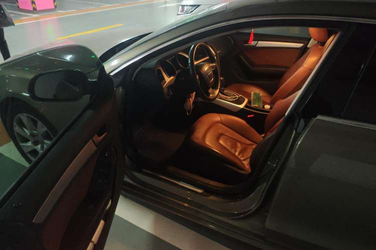 Used Audi A5 2010 2.0TFSI Sportback Comfort Model Driver Seat