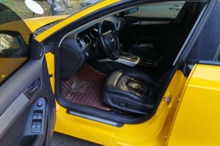Used Audi A5 2010 2.0TFSI Sportback Technology Model Driver Seat