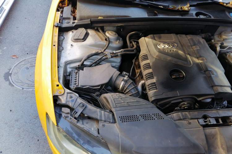 Used Audi A5 2010 2.0TFSI Sportback Technology Model Engine Bay Right