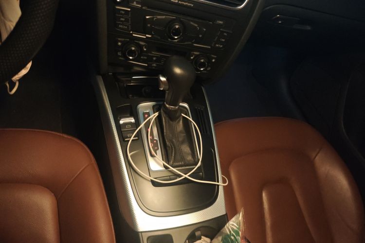 Used Audi A5 2010 2.0TFSI Sportback Comfort Model Gear Lever