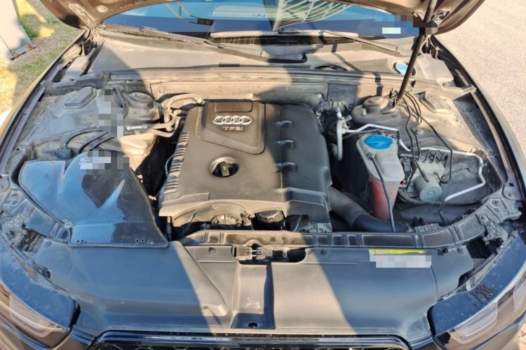 Used Audi A5 2012 2.0TFSI Sportback Engine Bay