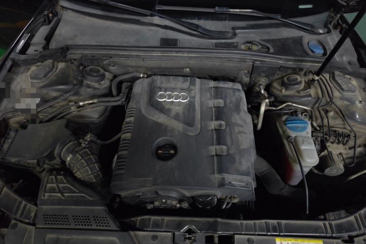 Used Audi A5 2012 2.0TFSI Sportback quattro Engine Bay