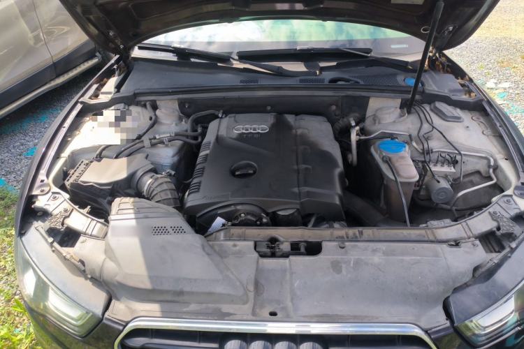 Used Audi A5 2012 2.0TFSI Sportback Engine Bay