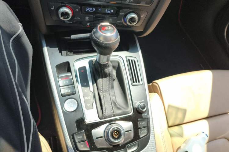 Used Audi A5 2012 3.0TFSI Sportback quattro Gear Lever