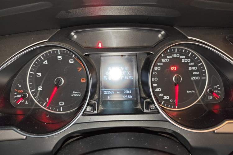 Used Audi A5 2012 2.0TFSI Sportback quattro Instrument Cluster