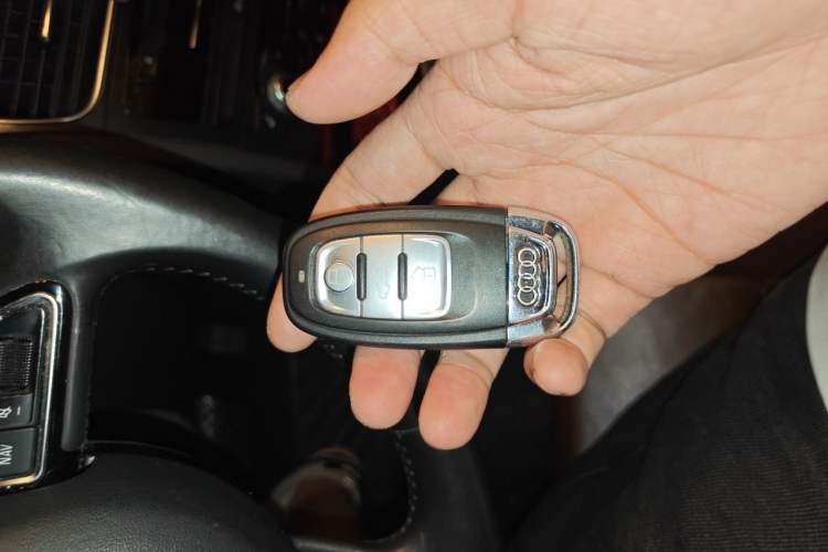 Used Audi A5 2012 2.0TFSI Sportback quattro Vehicle Key