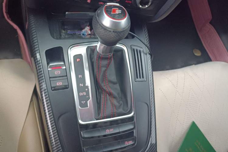 Used Audi A5 2012 2.0TFSI Sportback Gear Lever