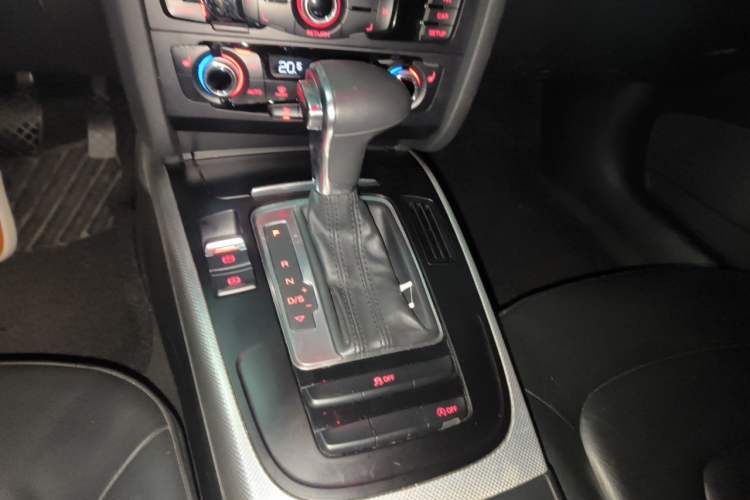 Used Audi A5 2012 2.0TFSI Sportback quattro Gear Lever