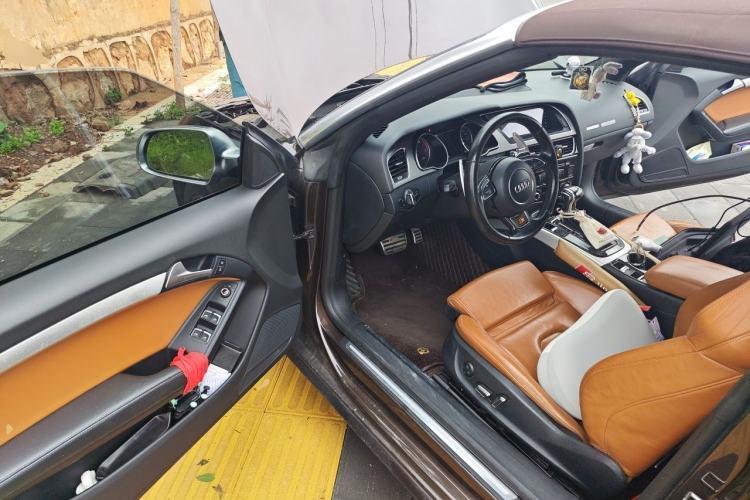 Used Audi A5 2012 2.0TFSI Cabriolet Driver Seat