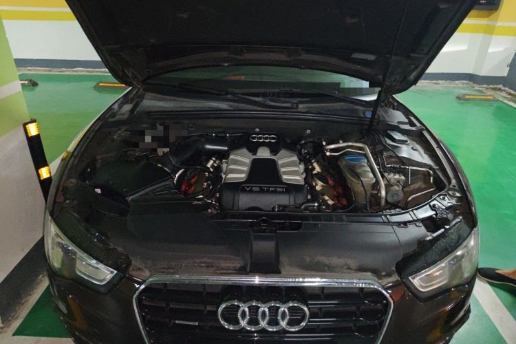 Used Audi A5 2012 3.0TFSI Sportback quattro Engine Bay