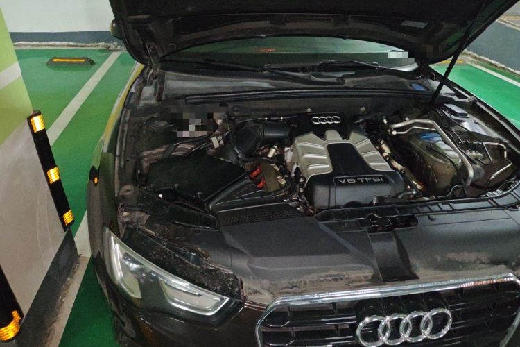 Used Audi A5 2012 3.0TFSI Sportback quattro Engine Bay Right
