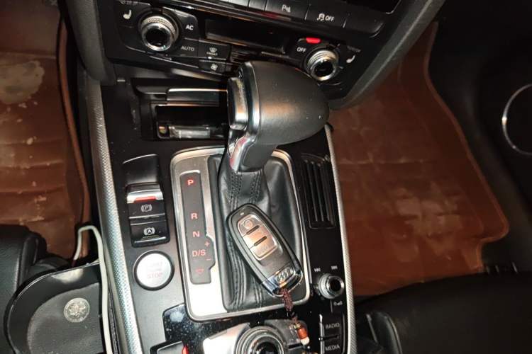 Used Audi A5 2012 3.0TFSI Sportback quattro Gear Lever